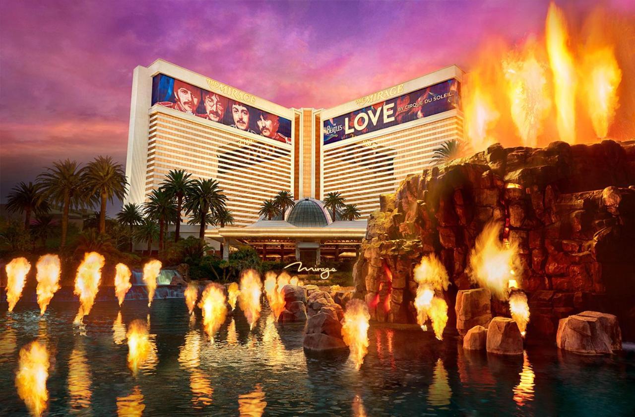 The Mirage Hotel Las Vegas Room photo